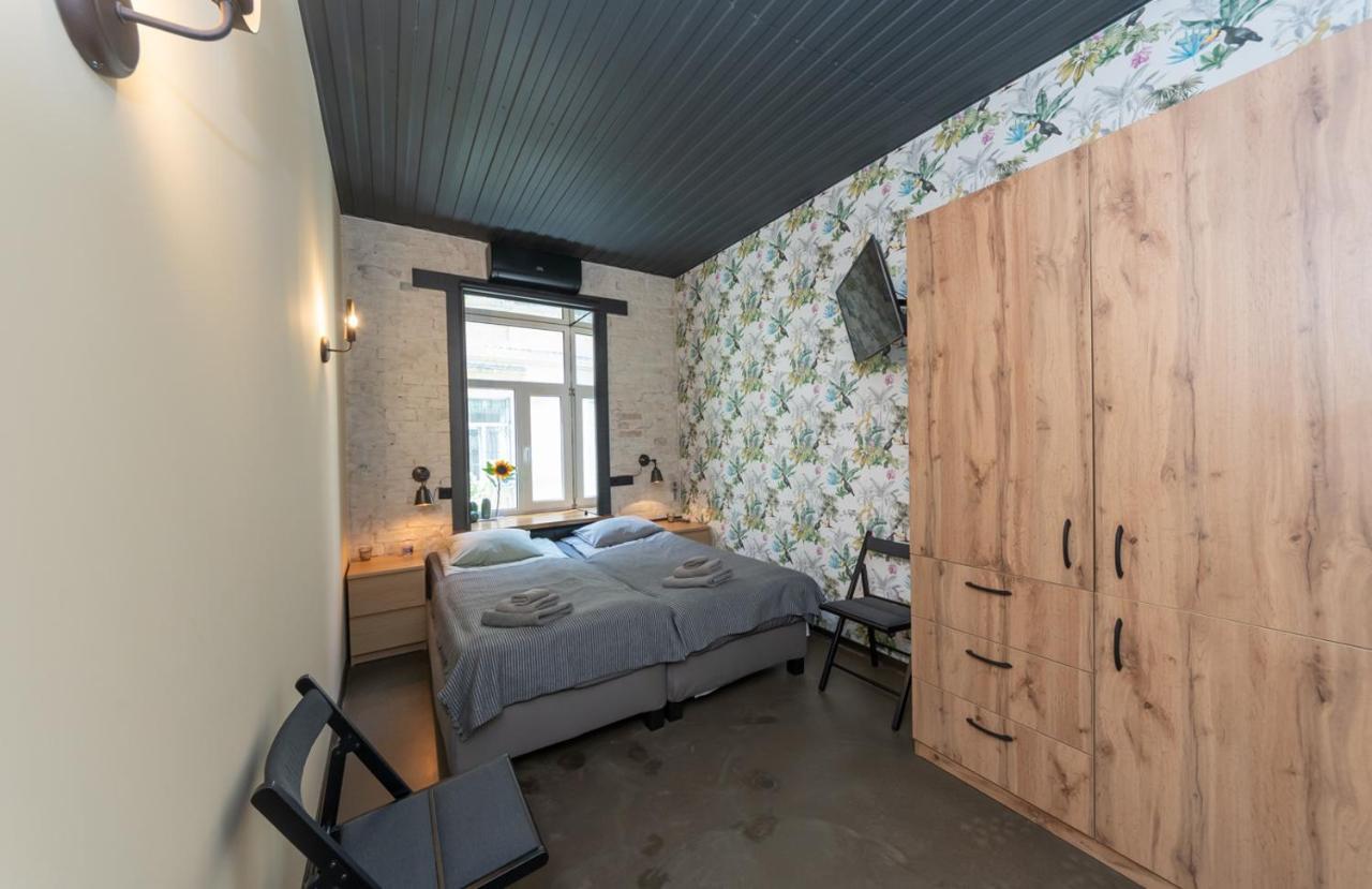 Apart Hotel On Zoloti Vorota Kiev Bagian luar foto
